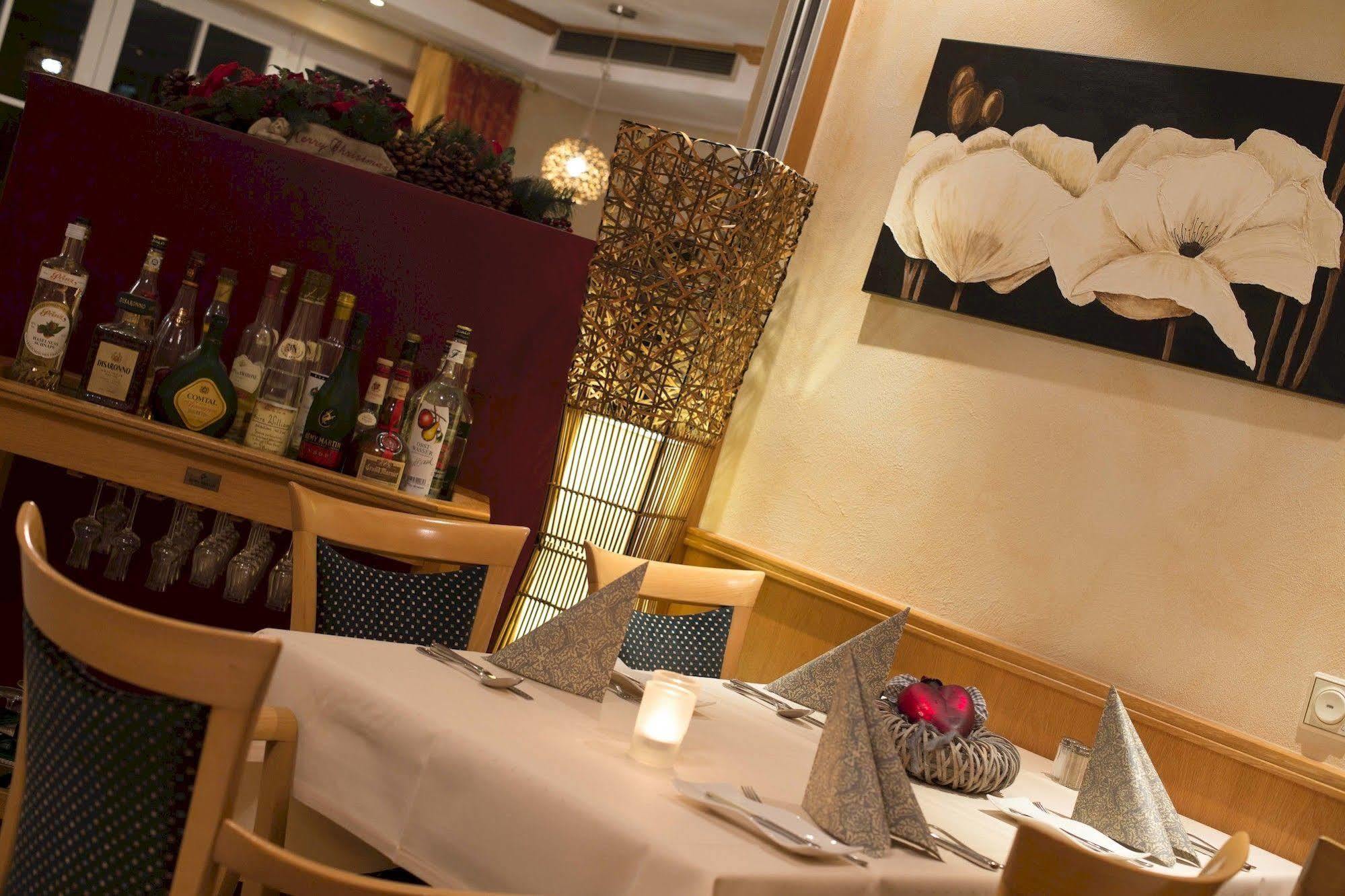 Luckai & Restaurant Inhaber Dennis Burmann 3*